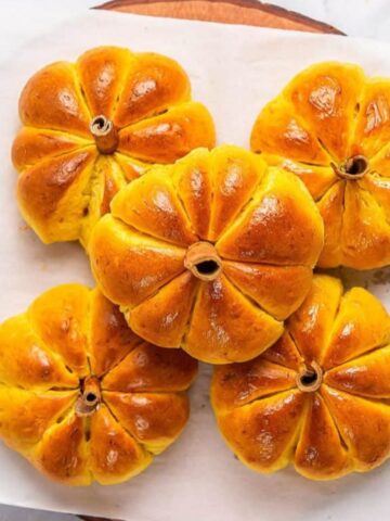 pumpkin buns recipe in a post for thanksgiving side dishes.