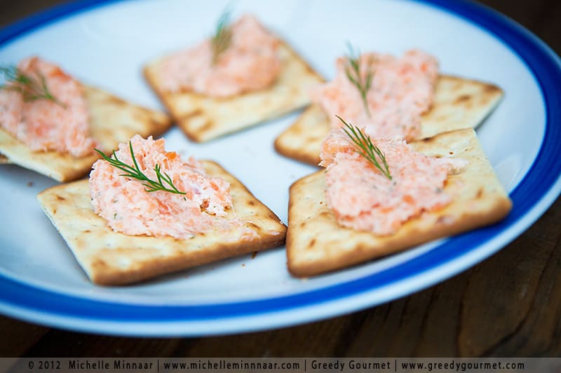 Smoked Salmon Pate on Crackers Platter Smoked Salmon Pâté on Crackers Platter